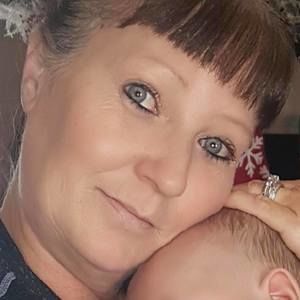 Meet your Posher, Connie